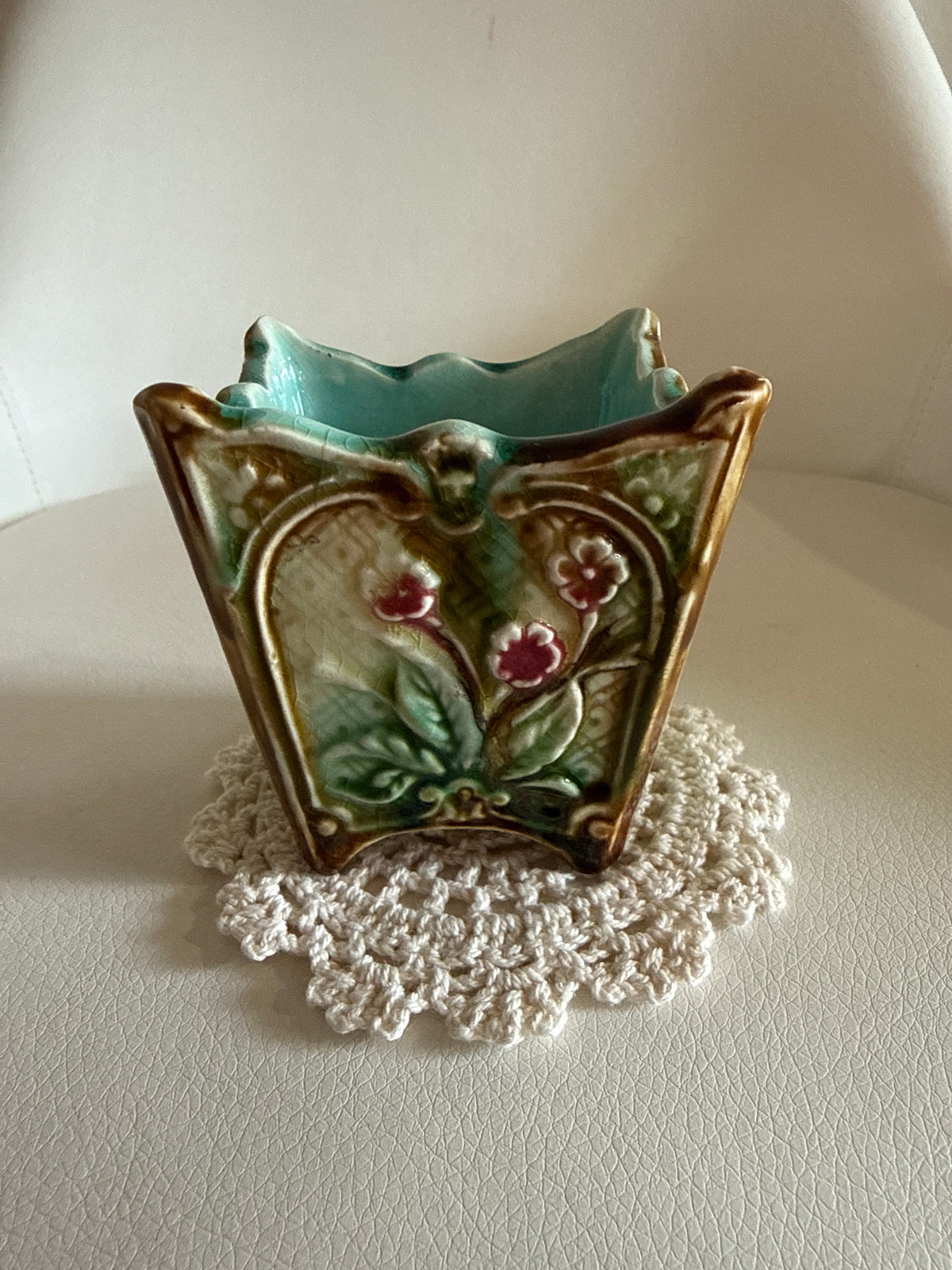 1890s French Onnaing Majolica Cache Pot