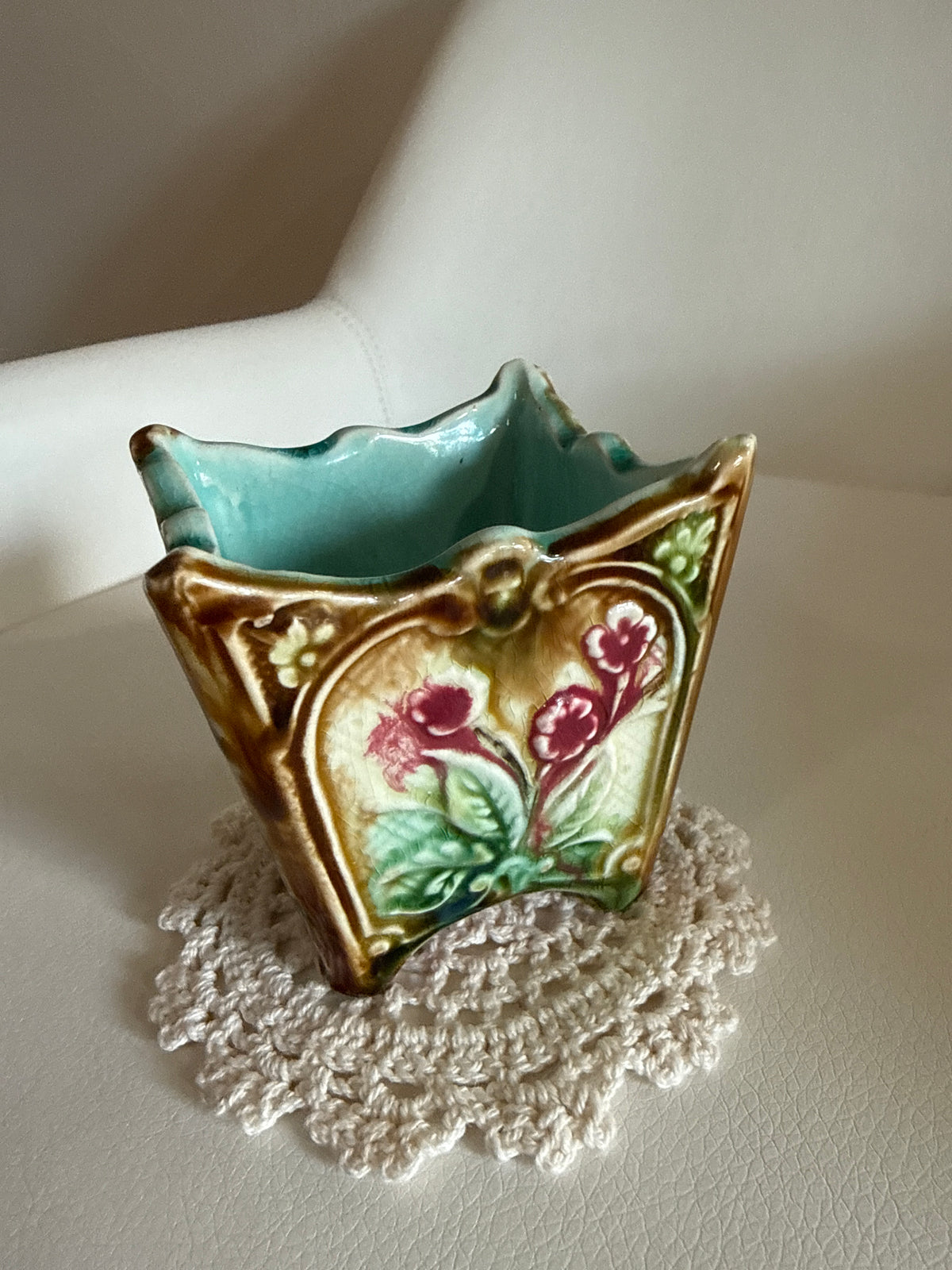 1890s French Onnaing Majolica Cache Pot