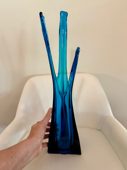 Viking Glass Epic Three Foil Swung Vase